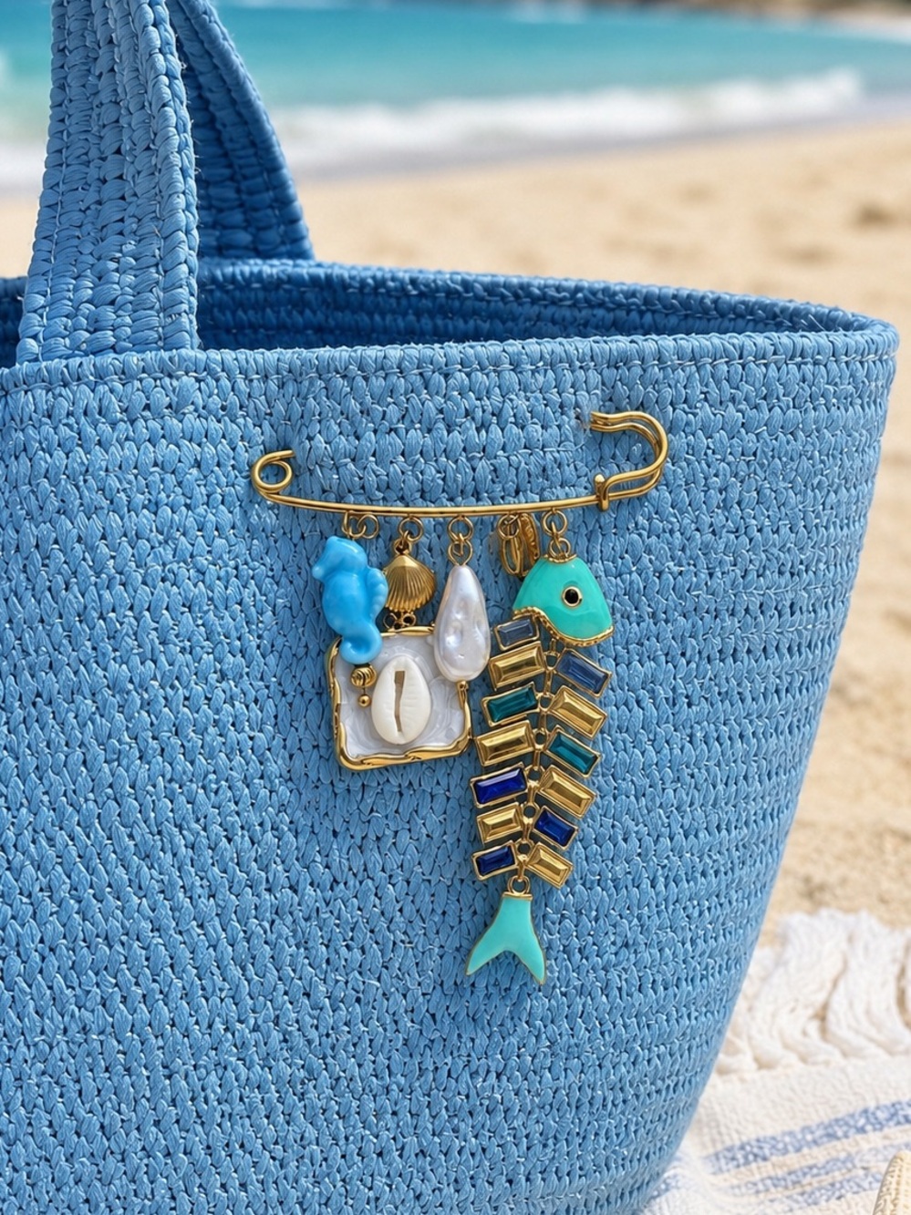Summer Pin Vacation Brooch with Fish & Shells Bag Charm